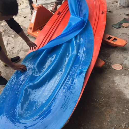 广州市景益有机硅材料 供应信息 硅橡胶 人工手刷蓝色液体